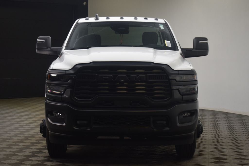 New 2026 Bright White Clear-Coat Exterior Paint RAM Tradesman image 5