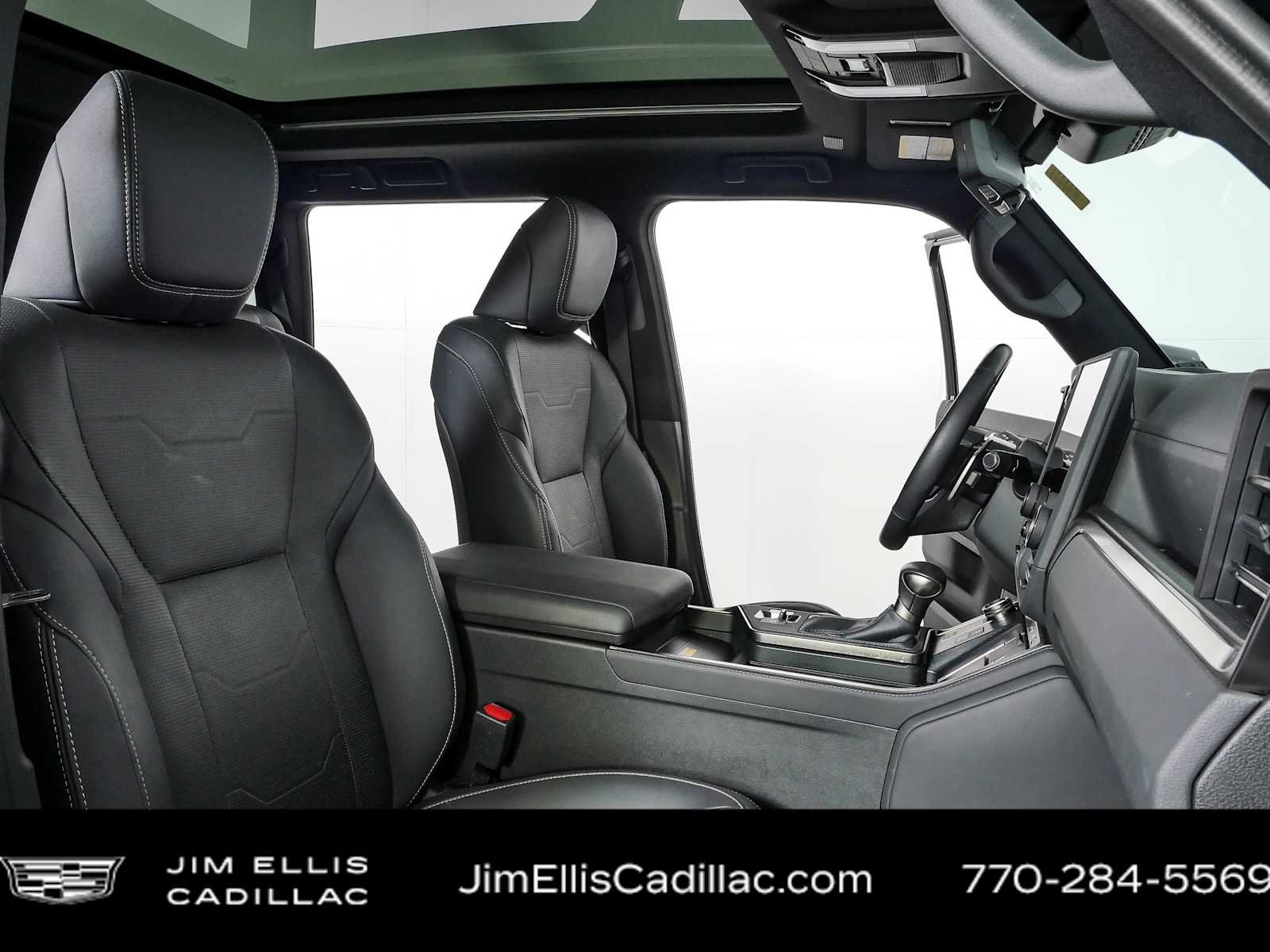 Used 2024  Lexus GX 550 Luxury image 23