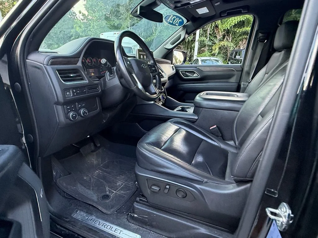 Used 2021 Black Chevrolet Z71 image 10