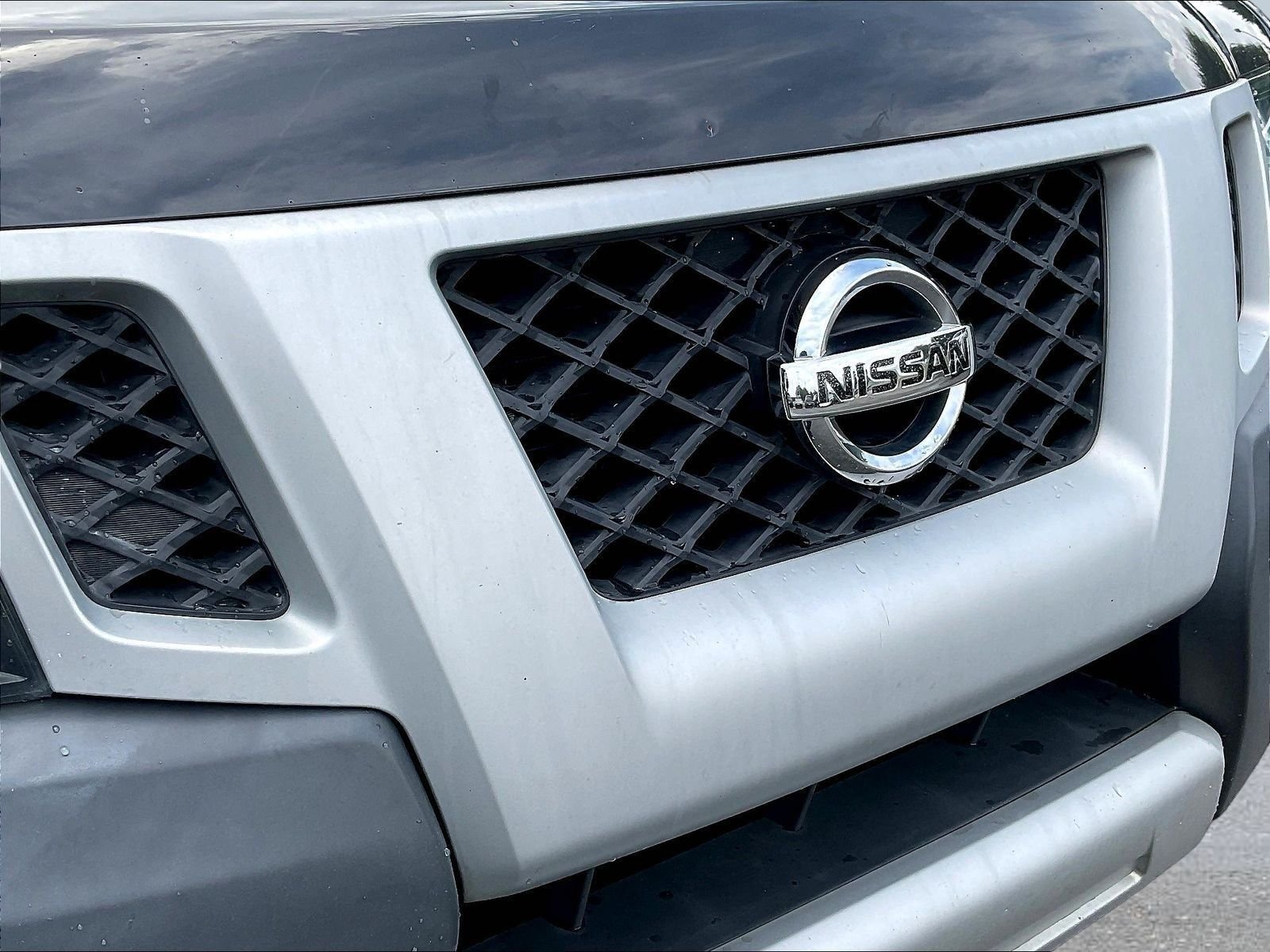 Used 2013 Black Nissan S image 33