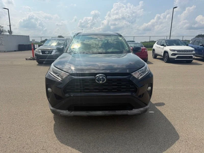 Used 2021 Black Toyota XLE image 10