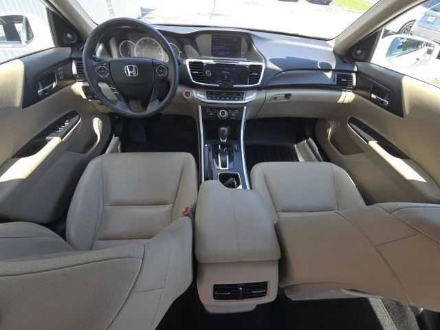 Used 2014 White Honda EX-L image 12