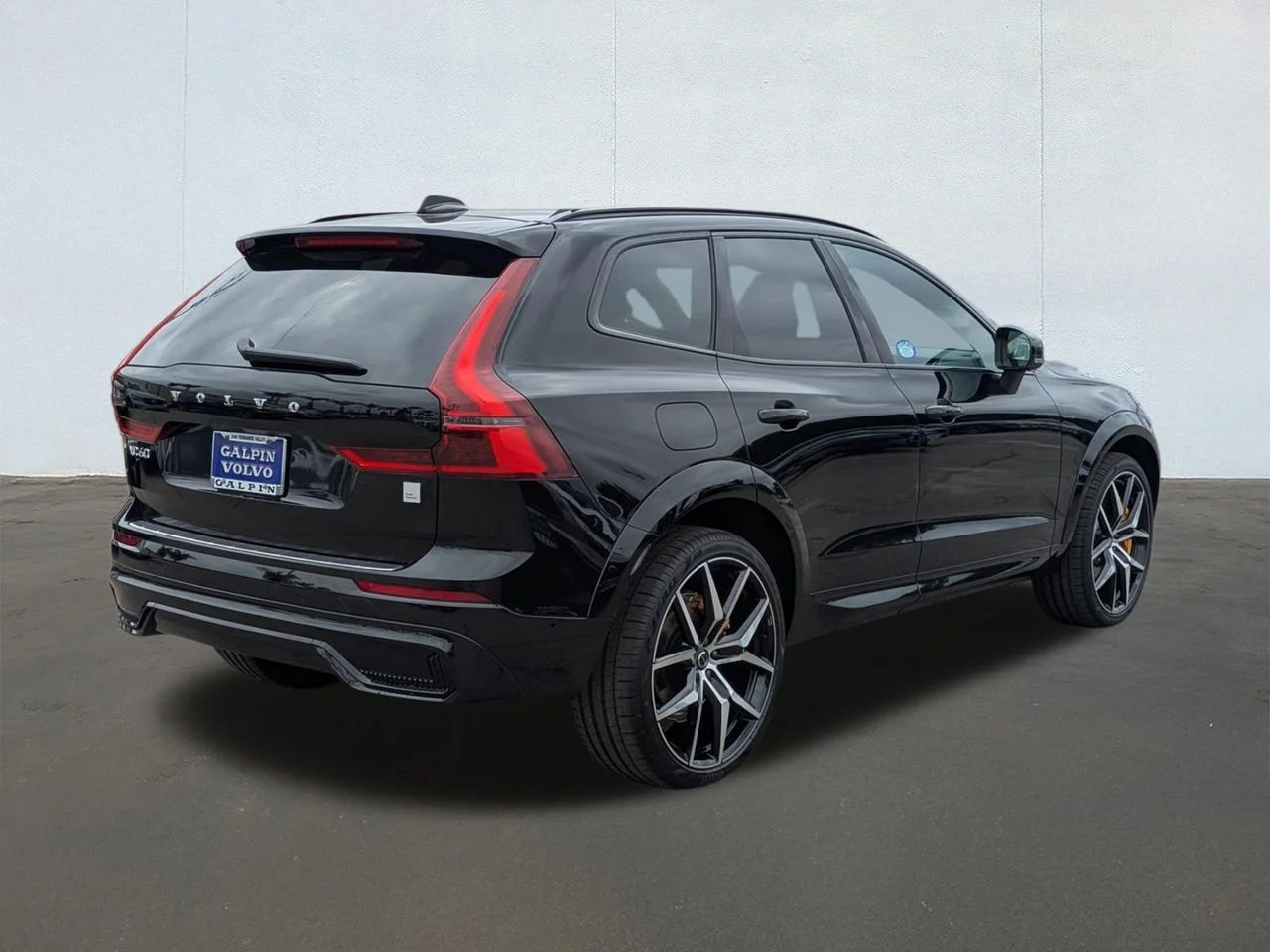 New 2026 Onyx Black Volvo Polestar Engineered image 2