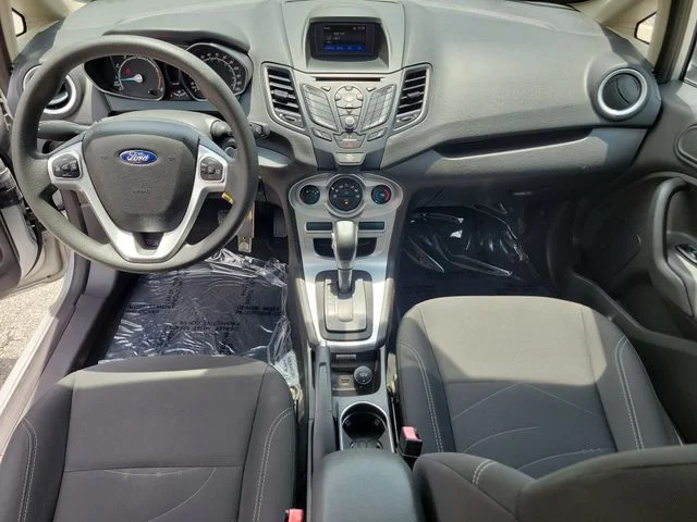 Used 2019 Ingot Silver Ford SE image 11