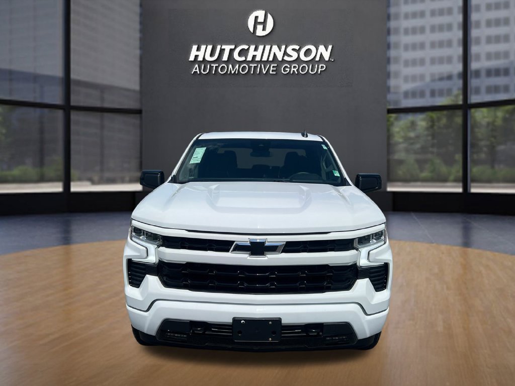 Used 2024 Summit White Chevrolet RST image 2