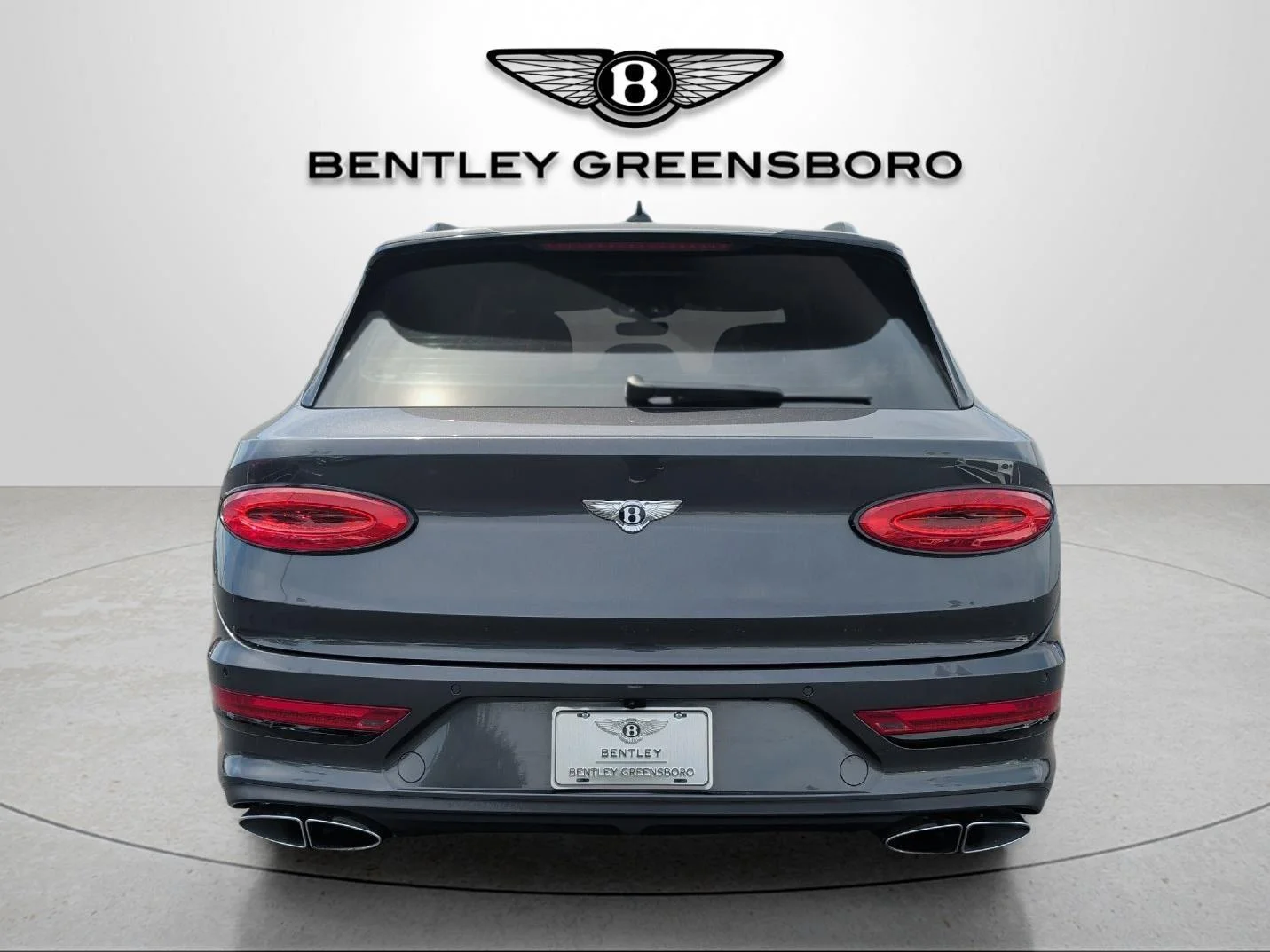 Used 2022  Bentley V8 image 13