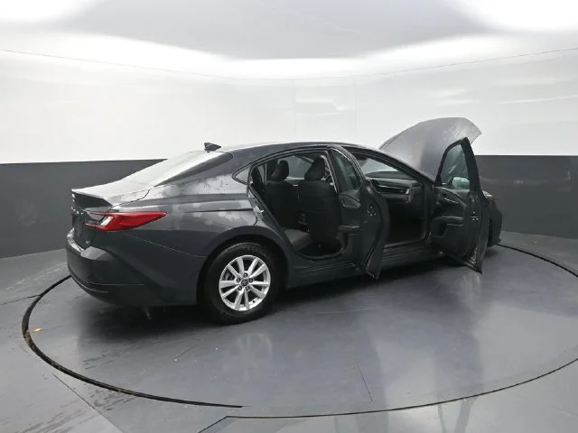 Used 2026  Toyota LE image 45