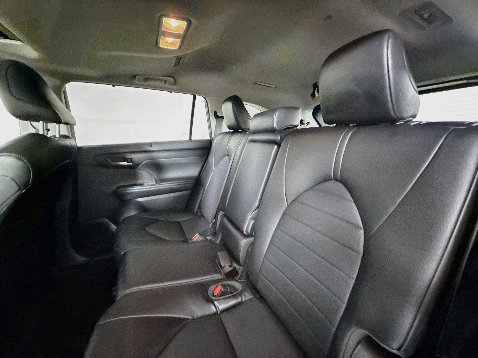 Used 2022 Midnight Black Metallic Toyota XLE image 30
