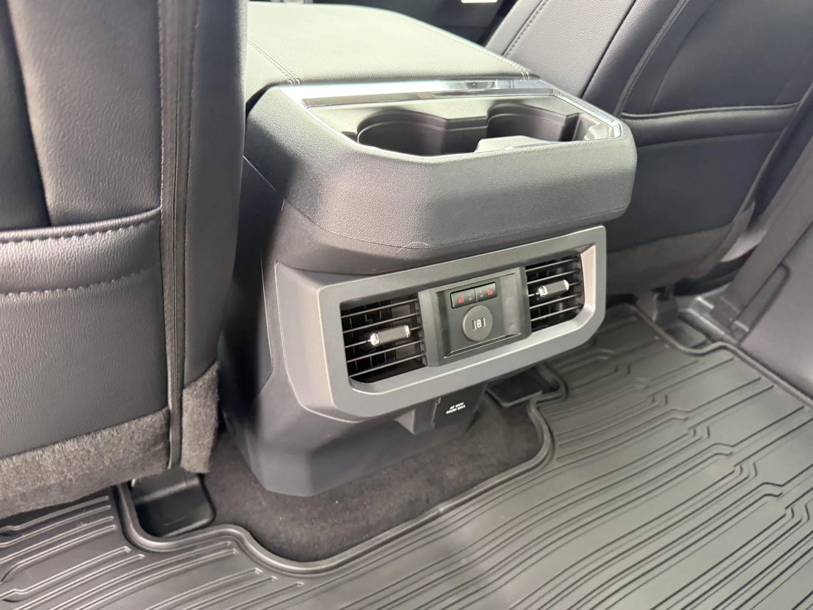 New 2026 Carbonized Gray Metallic Ford F-250® Lariat® image 32