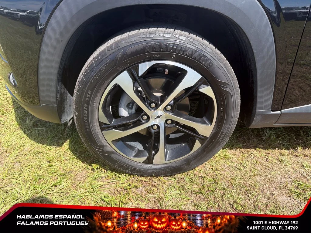 Used 2024 Mosaic Black Metallic Chevrolet 1RS image 10