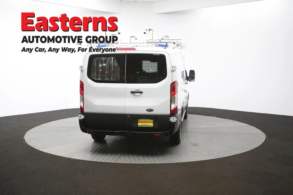 Used 2015 White Ford Base image 32