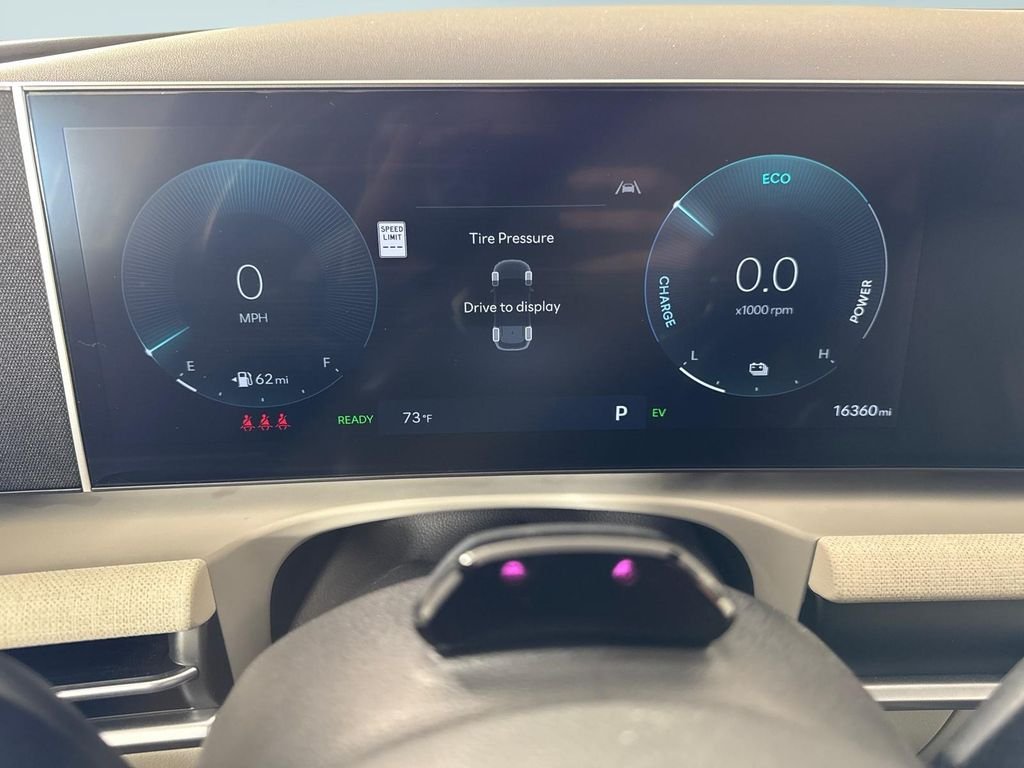 Certified Used 2025 Gray Hyundai SEL Convenience image 18
