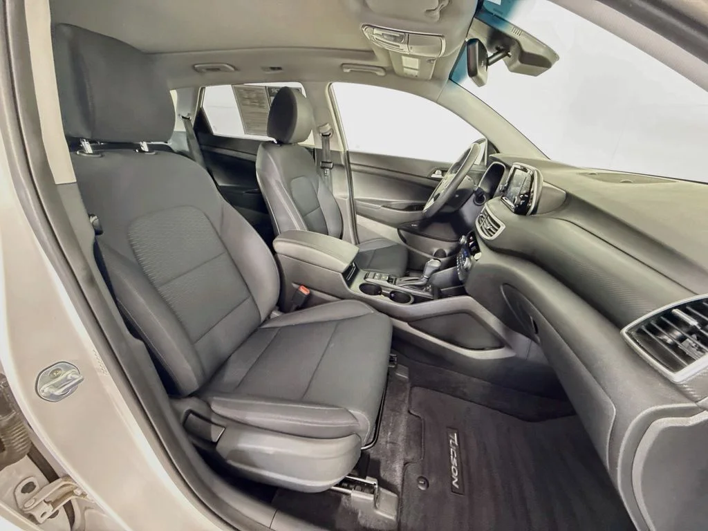 Used 2019 Dazzling White Hyundai Night image 29
