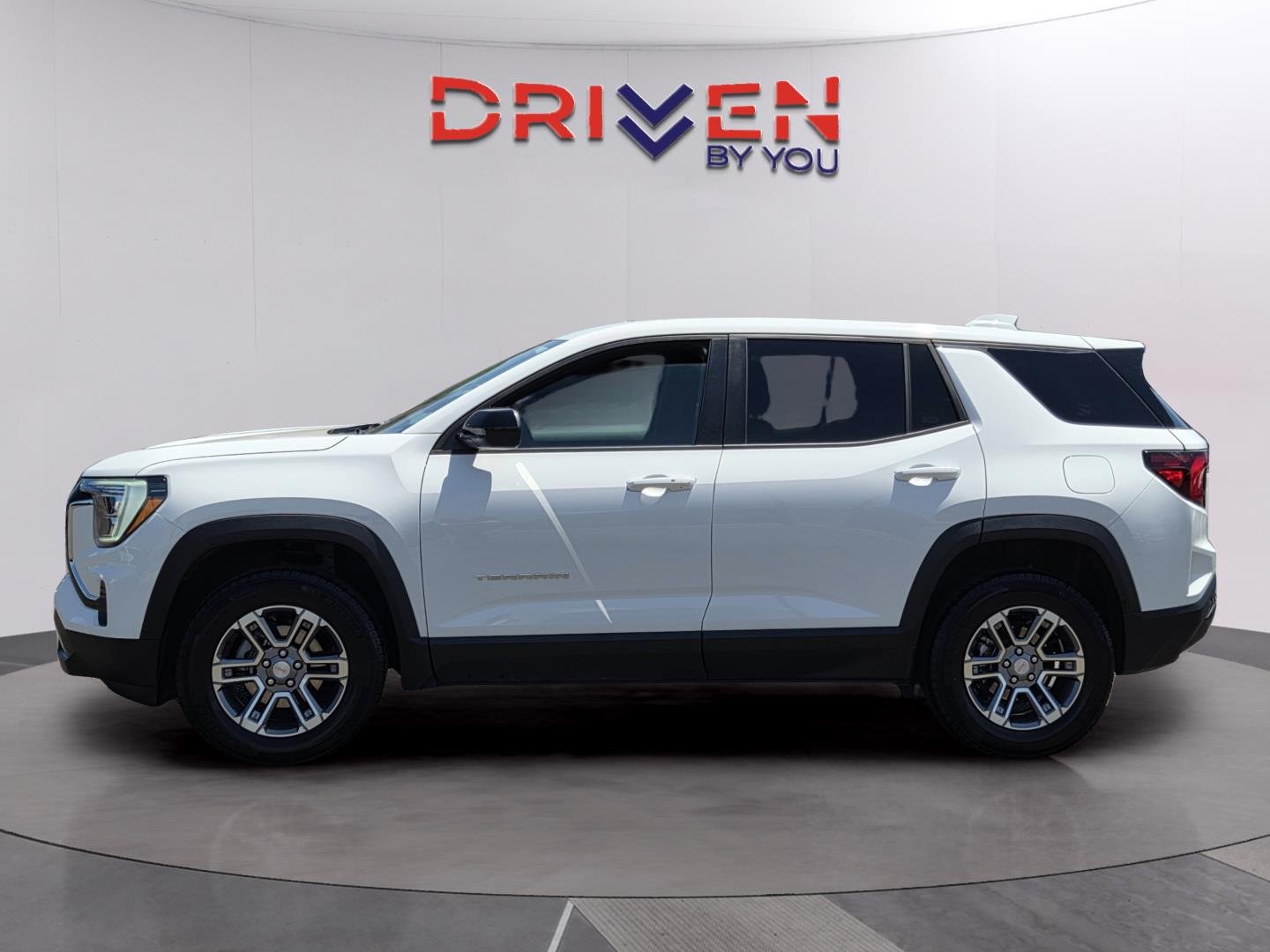 Used 2026 Summit White GMC FWD Elevation image 2