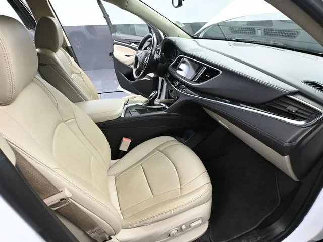 Used 2019 White Buick Essence image 50
