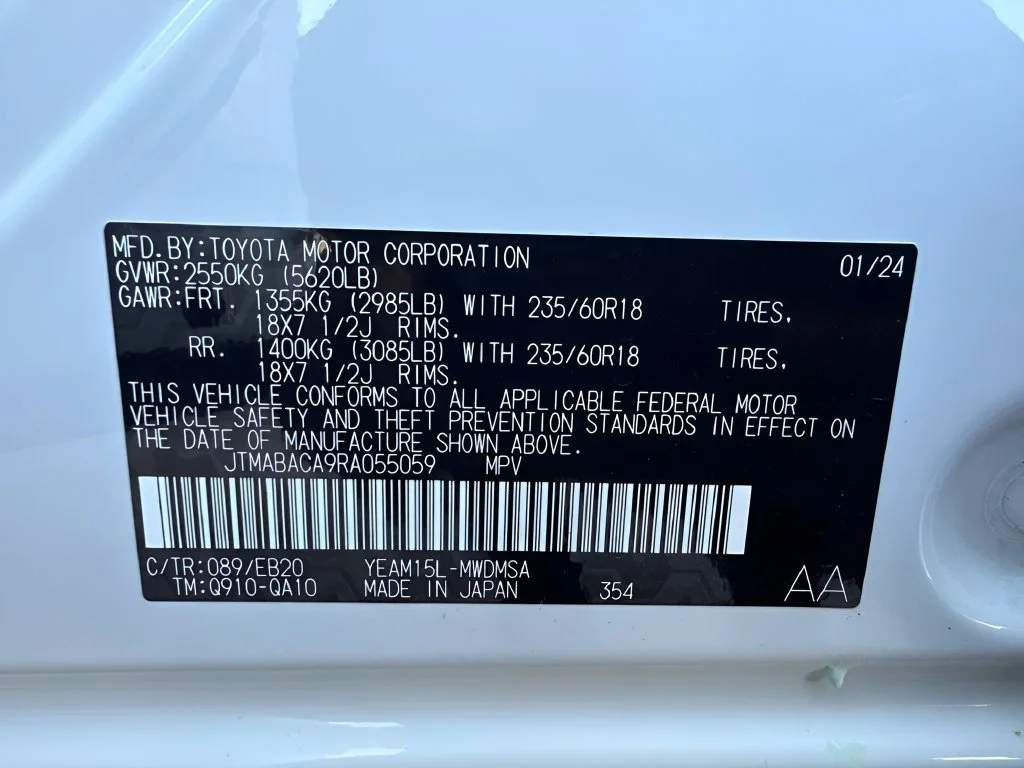 Used 2024 White Toyota XLE image 36