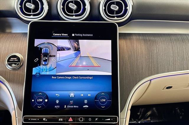 New 2026 Polar White Mercedes-Benz GLC 300 image 43