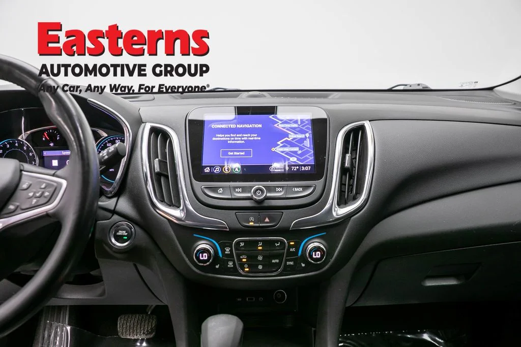 Used 2022 White Chevrolet LT image 13
