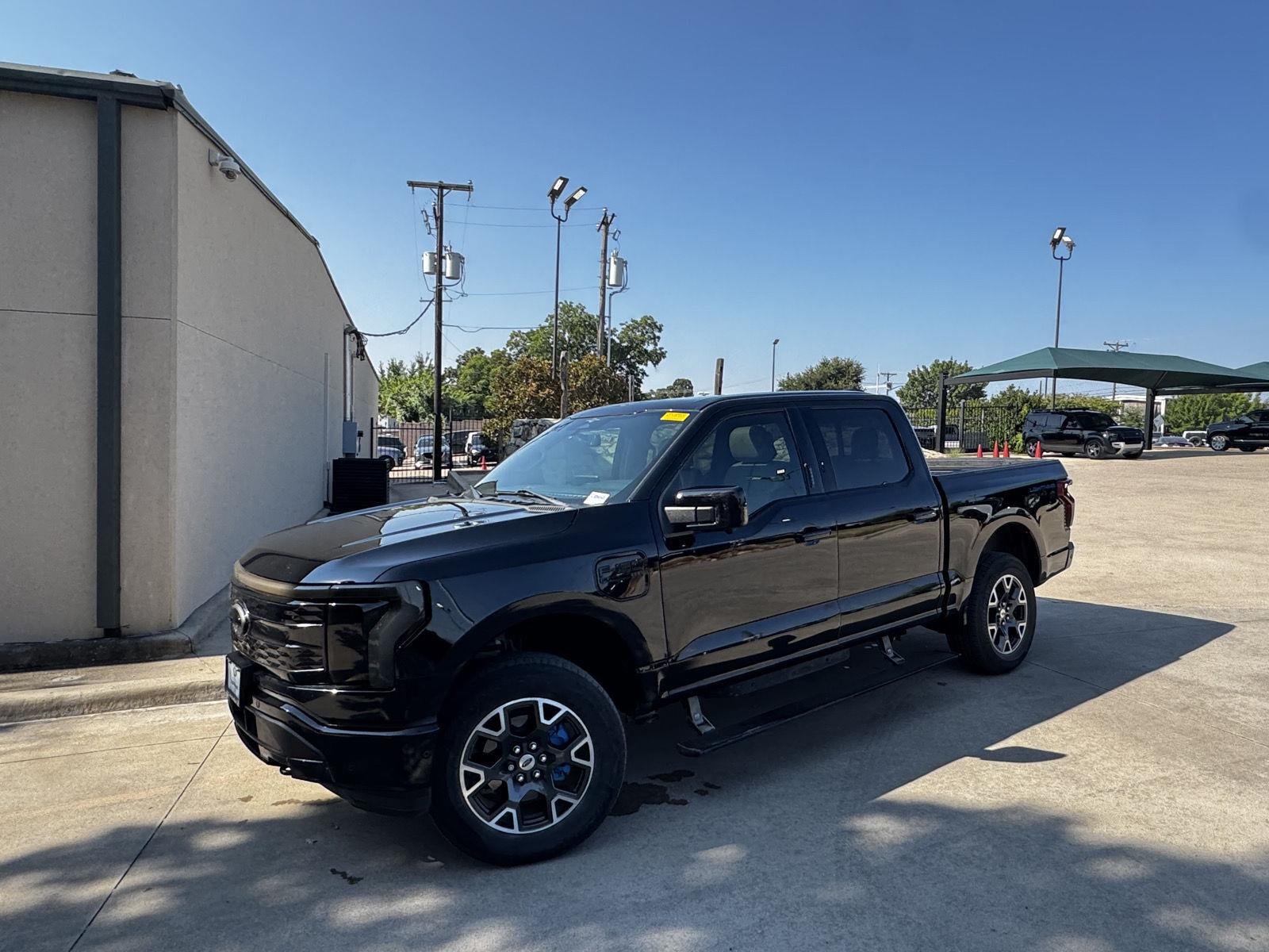 Used 2023 Ford F-150 Lightning Platinum with VIN 1FT6W1EVXPWG11809 for sale in Fort Worth, TX