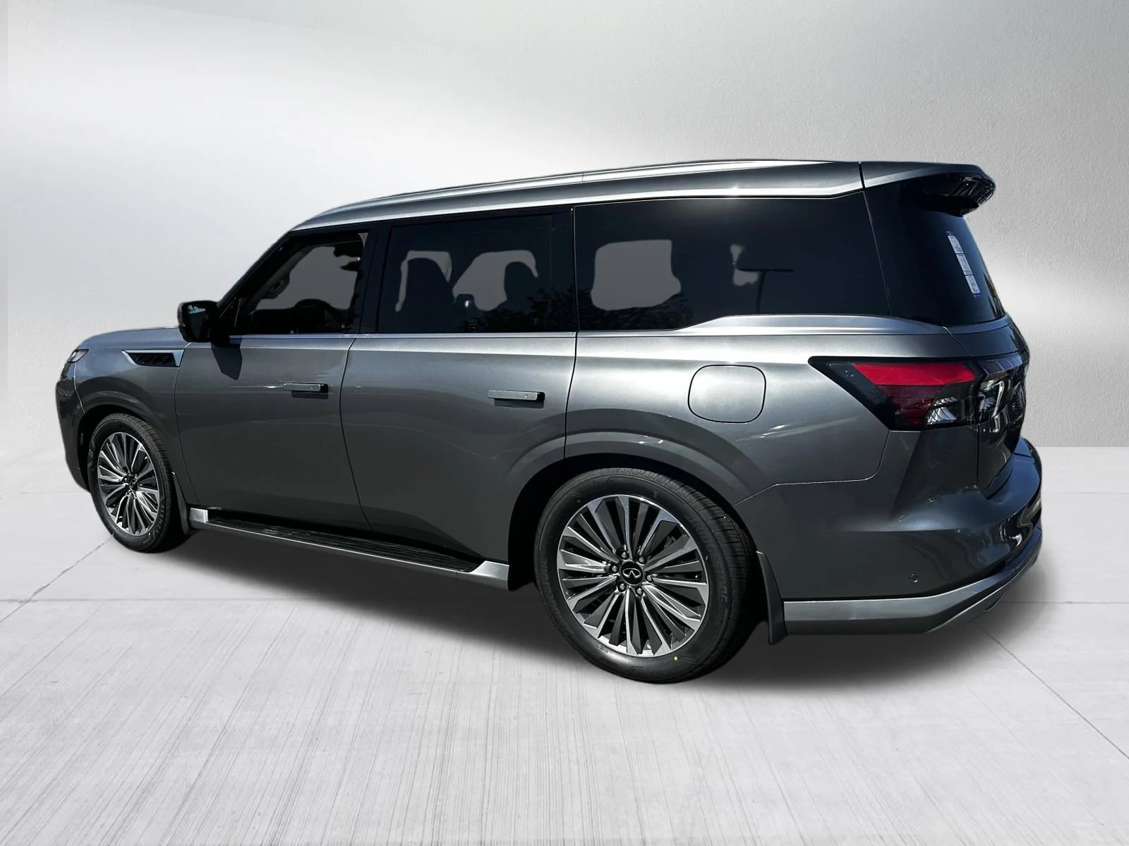 New 2026 DYNAMIC METAL INFINITI Luxe 4WD image 2