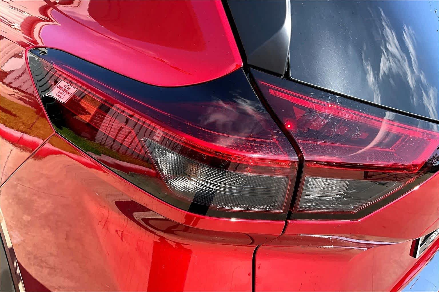 Used 2025 Scarlet Ember Tintcoat Nissan SV image 27