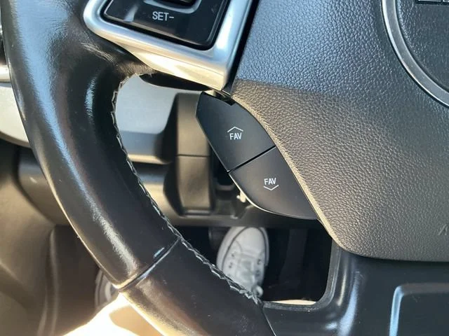 Used 2019 Silver Ice Metallic Chevrolet 1LT image 23