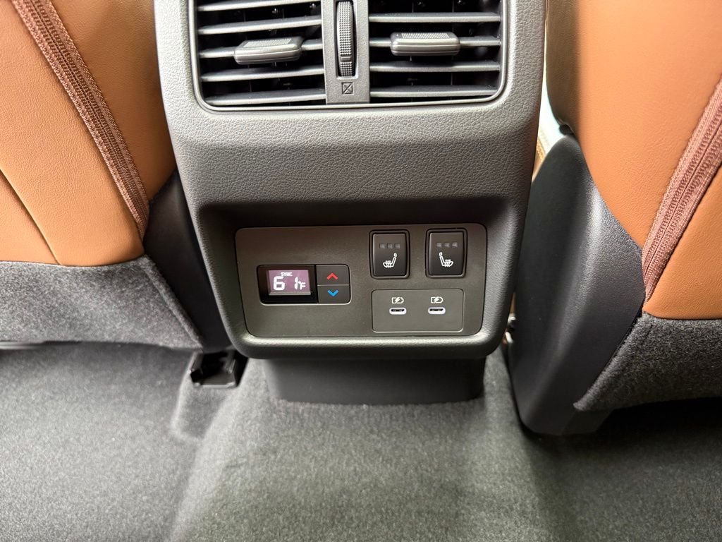 New 2026 Everest White Pearl TriCoat Nissan Platinum image 16