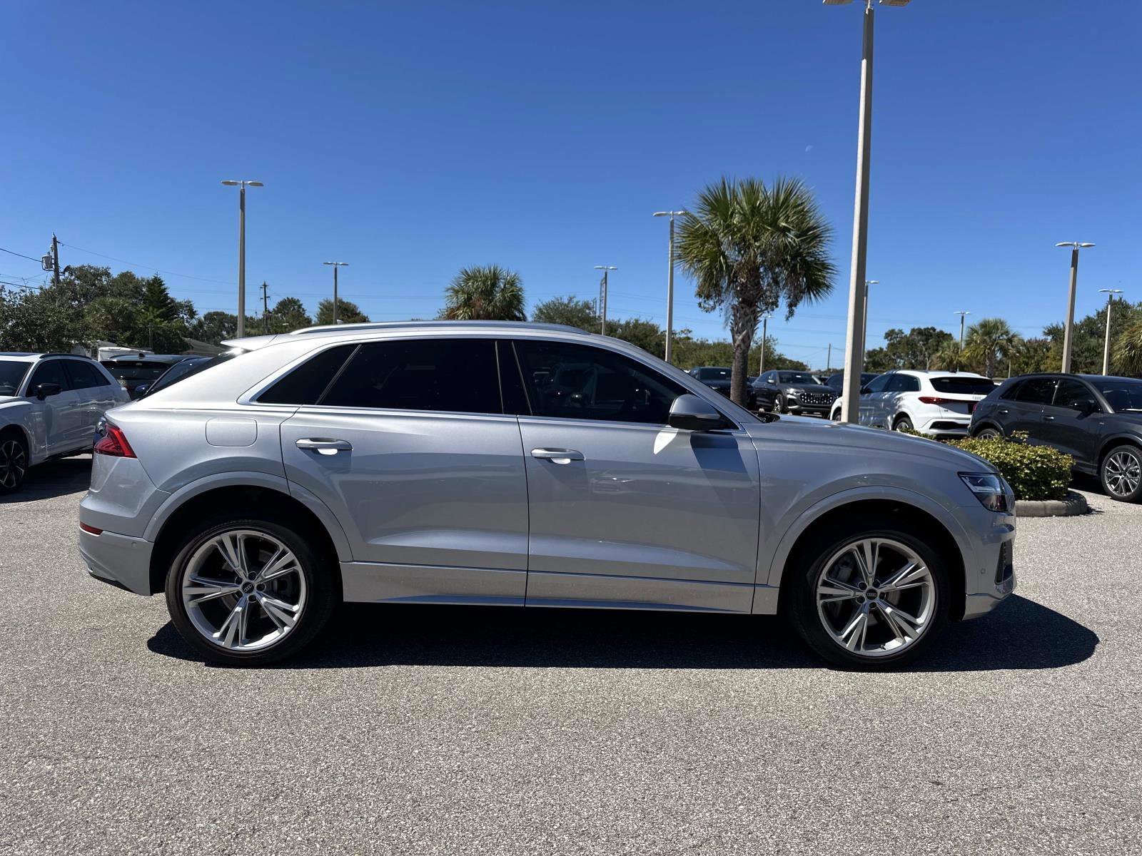2022 Audi Q8 Premium Plus 55 photo 4