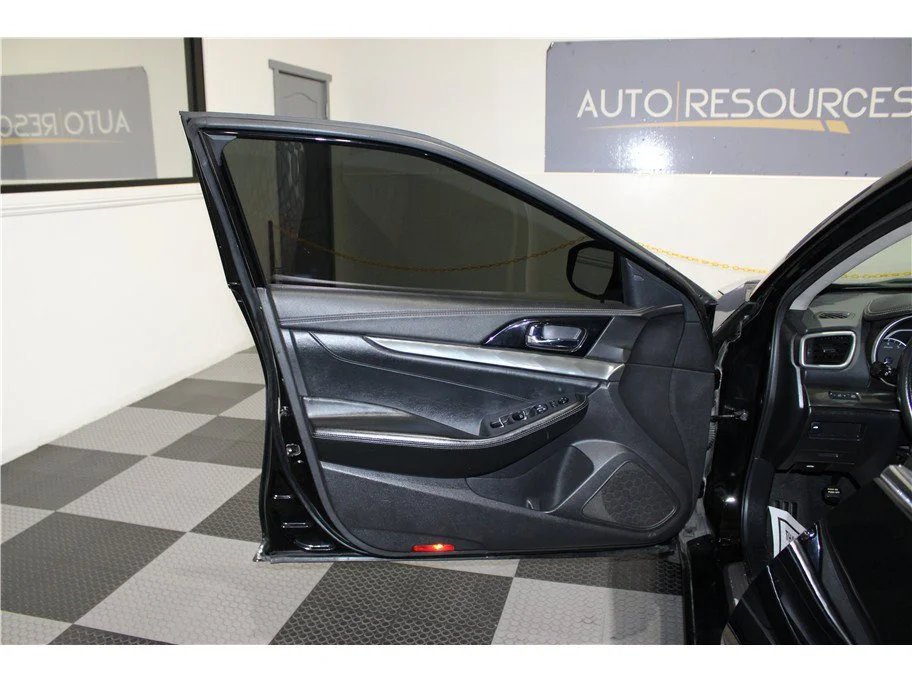 Used 2021 Super Black Nissan SV image 11