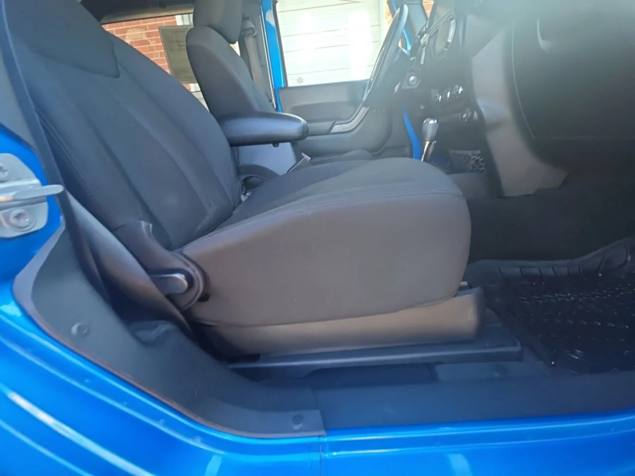 Used 2016 Blue Jeep Sport image 21