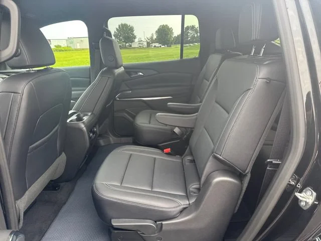Used 2026 Mosaic Black Metallic Chevrolet LT image 29