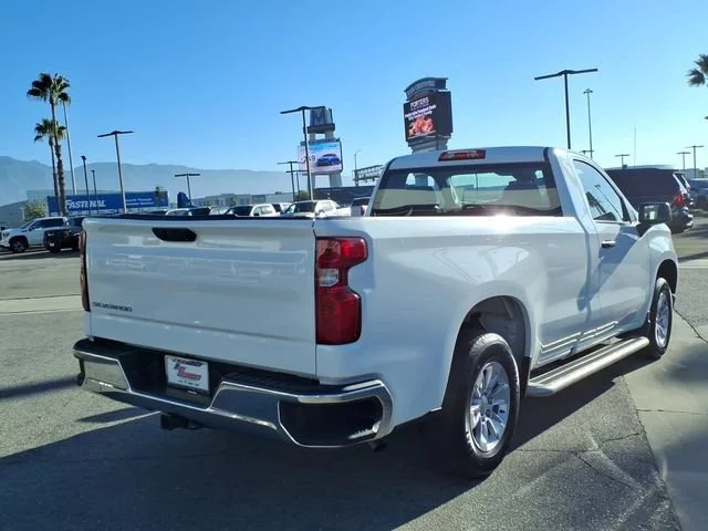 Used 2025 Summit White Chevrolet WT image 4