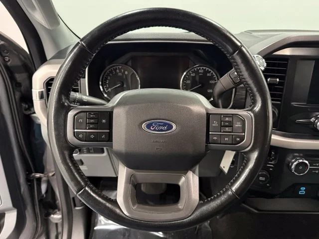 Used 2022 Gray Ford XLT image 18
