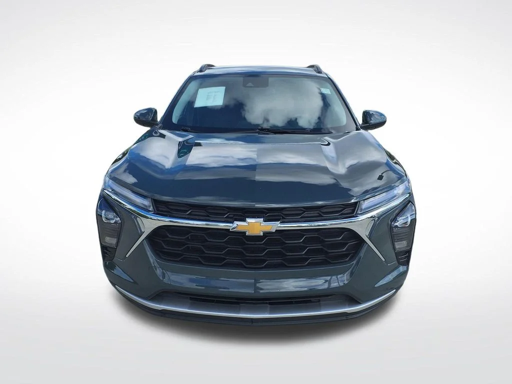 Used 2025 Gray Chevrolet LT image 2
