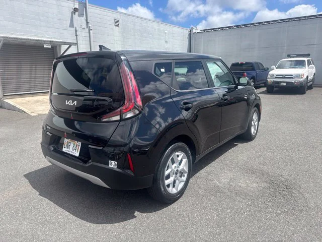 Certified Used 2025 Black Kia LX image 5