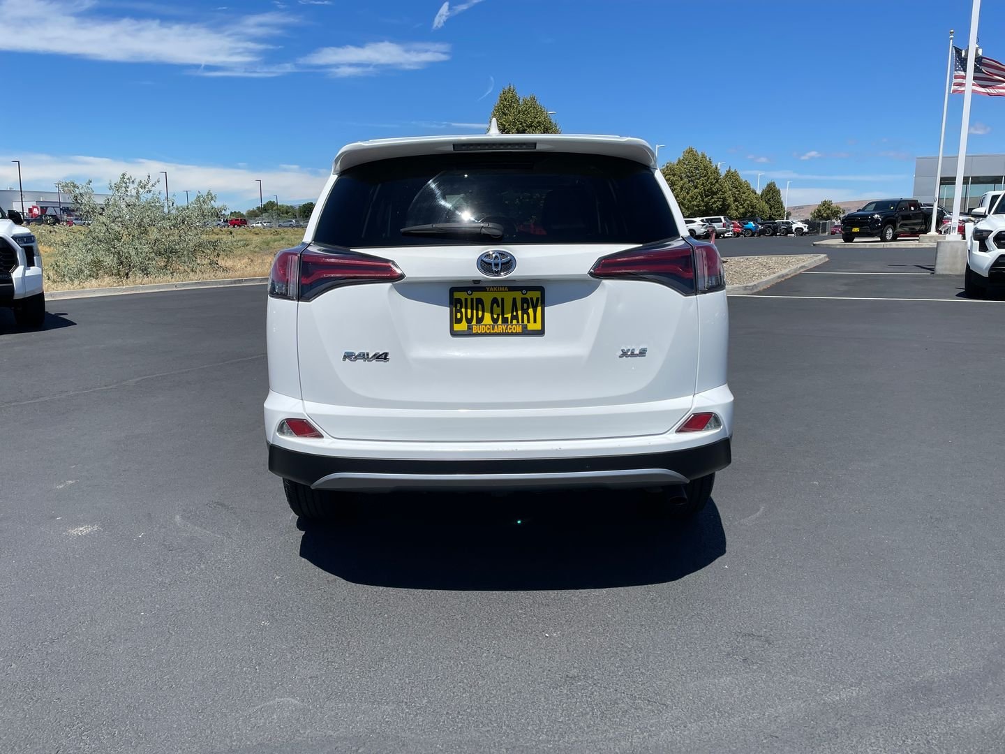 Certified Used 2018 White Toyota XLE image 4