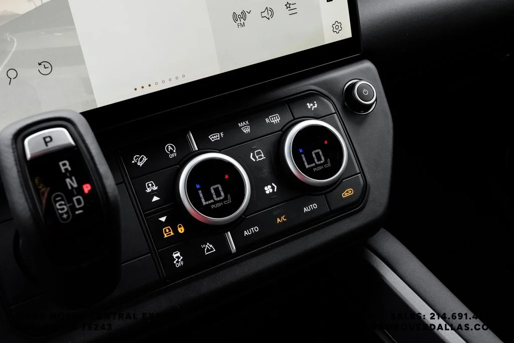 New 2026 Fuji White Land Rover S image 31