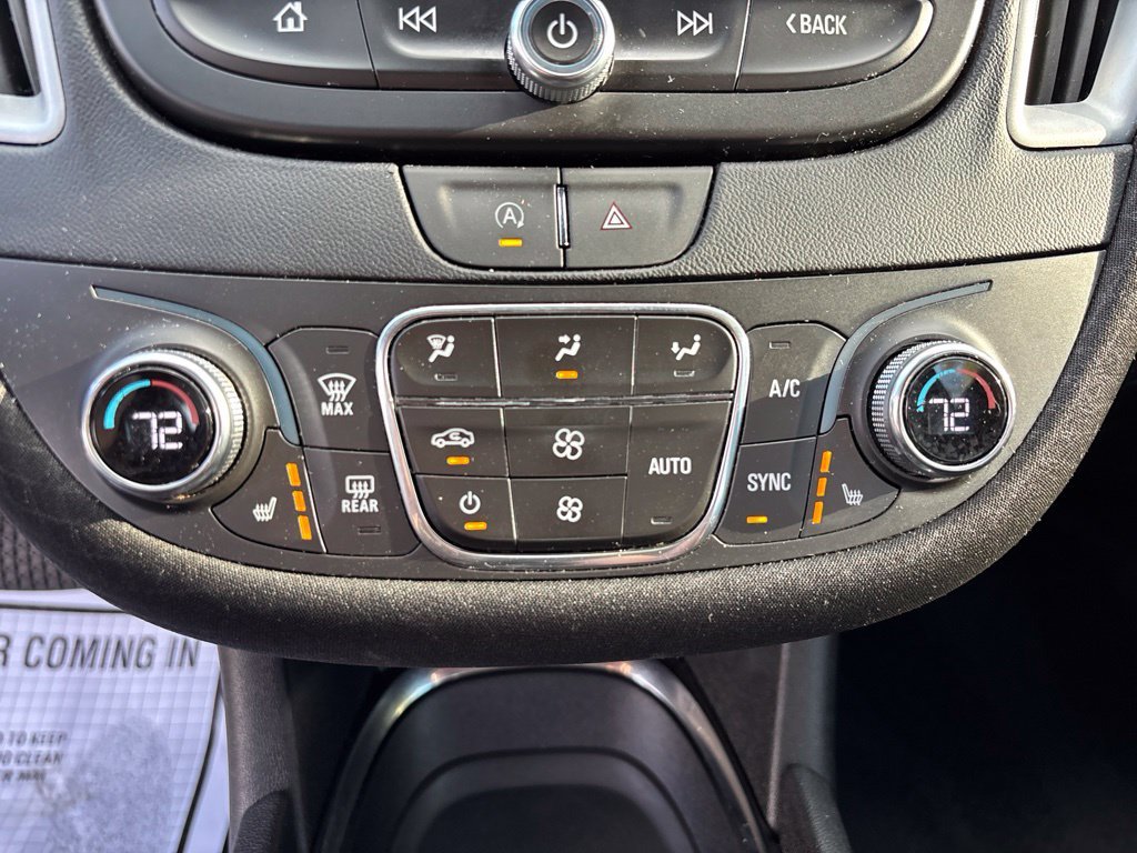Used 2024 Gray Chevrolet LT image 28