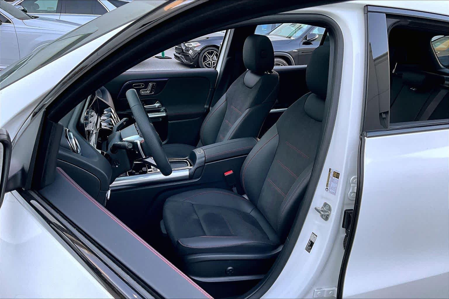 Certified Used 2026 Polar White Mercedes-Benz GLA 250 image 8
