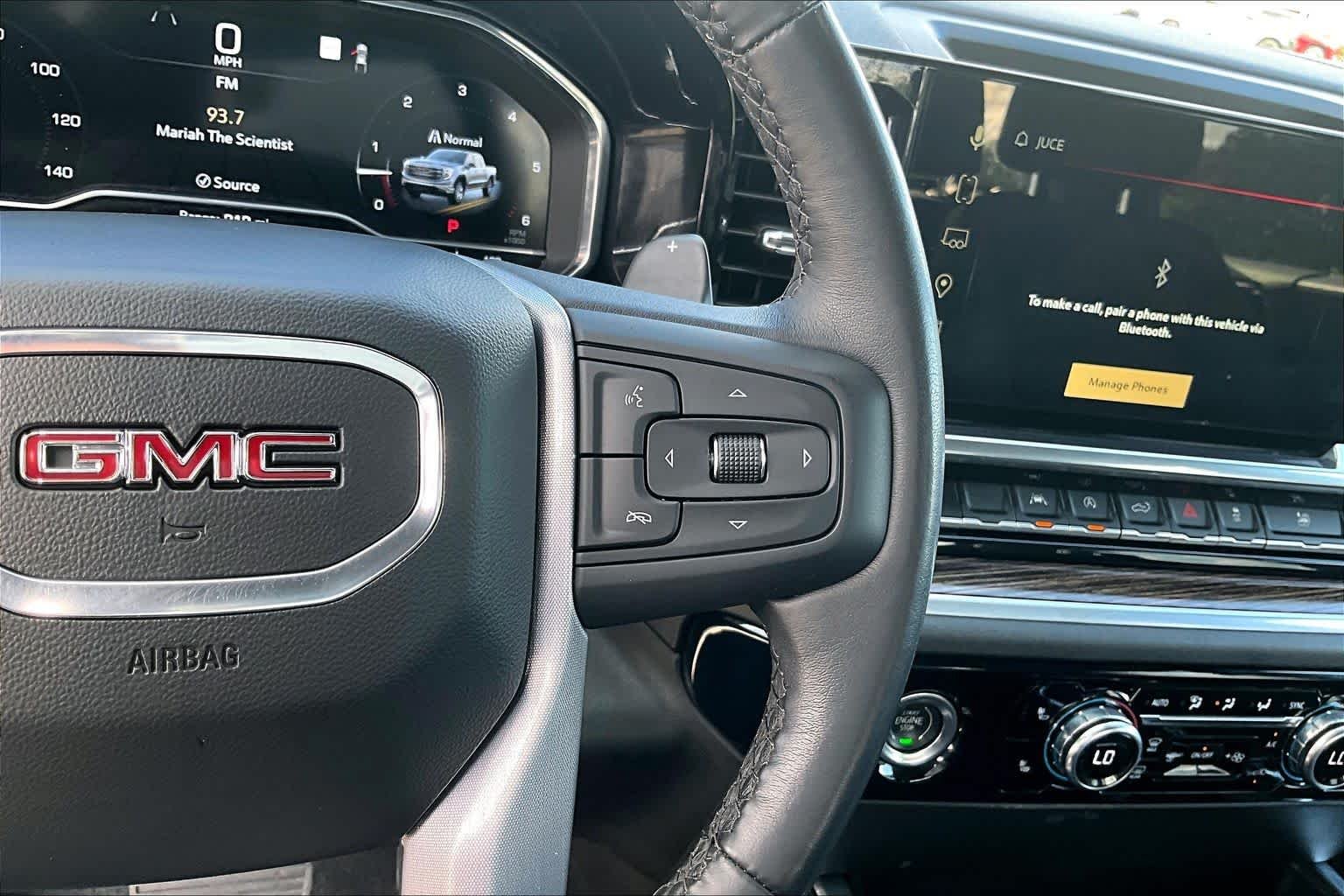 Used 2022 Onyx Black GMC Elevation image 22