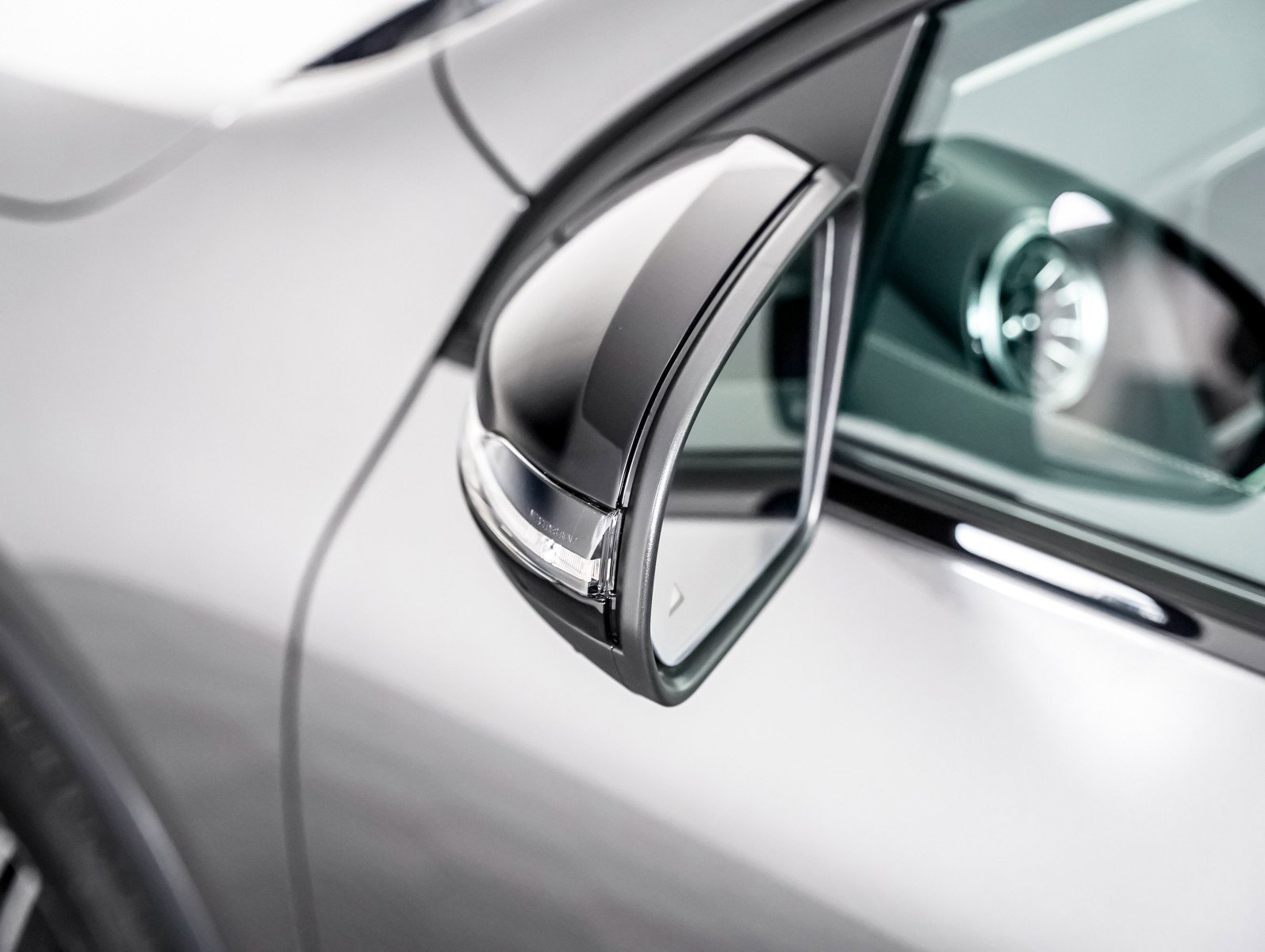New 2026 Mountain Grey Metallic Mercedes-Benz GLA 250 image 25