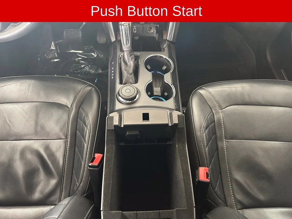 Used 2017 White Platinum Clearcoat Metallic Ford Platinum image 9