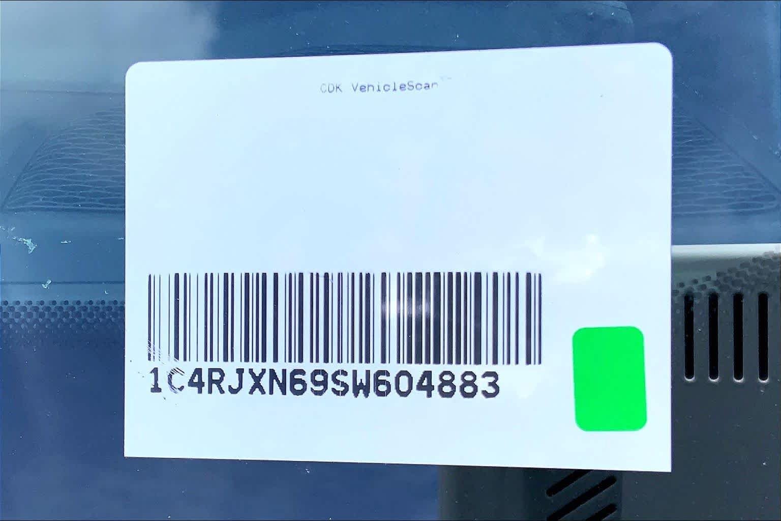 Used 2025 Anvil Clearcoat Jeep Sport S image 28
