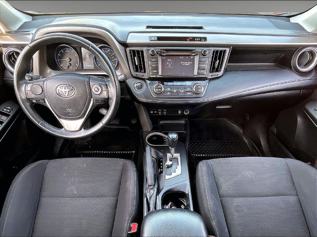 Used 2018 Black Toyota XLE image 20
