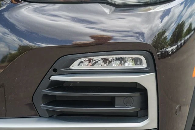 Used 2021 Brown BMW xDrive40i image 18