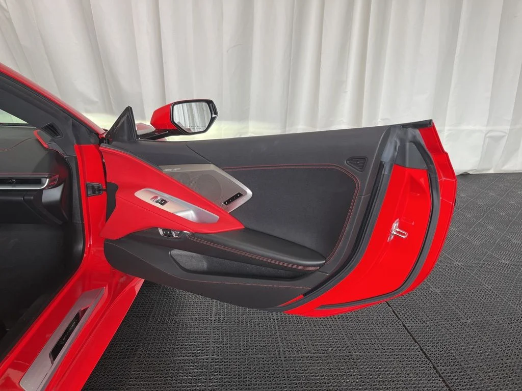 Used 2022 Red Chevrolet Stingray image 22