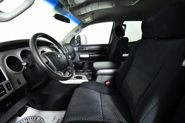 Used 2009 Blue Toyota SR5 image 5