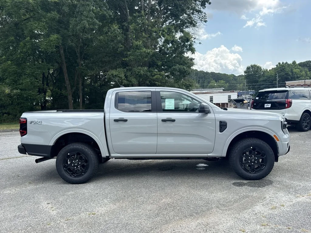 New 2026 White Ford XLT image 8