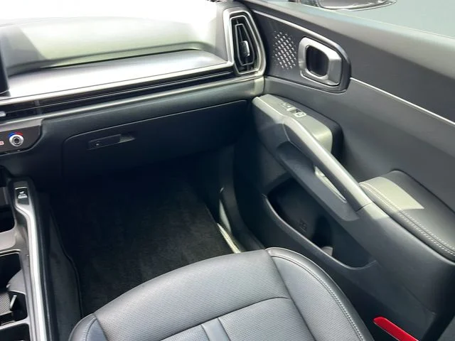 Used 2025 Black Kia S image 16