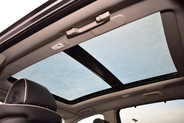 New 2026 Liquid Carbon Metallic Acura Advance Package image 23
